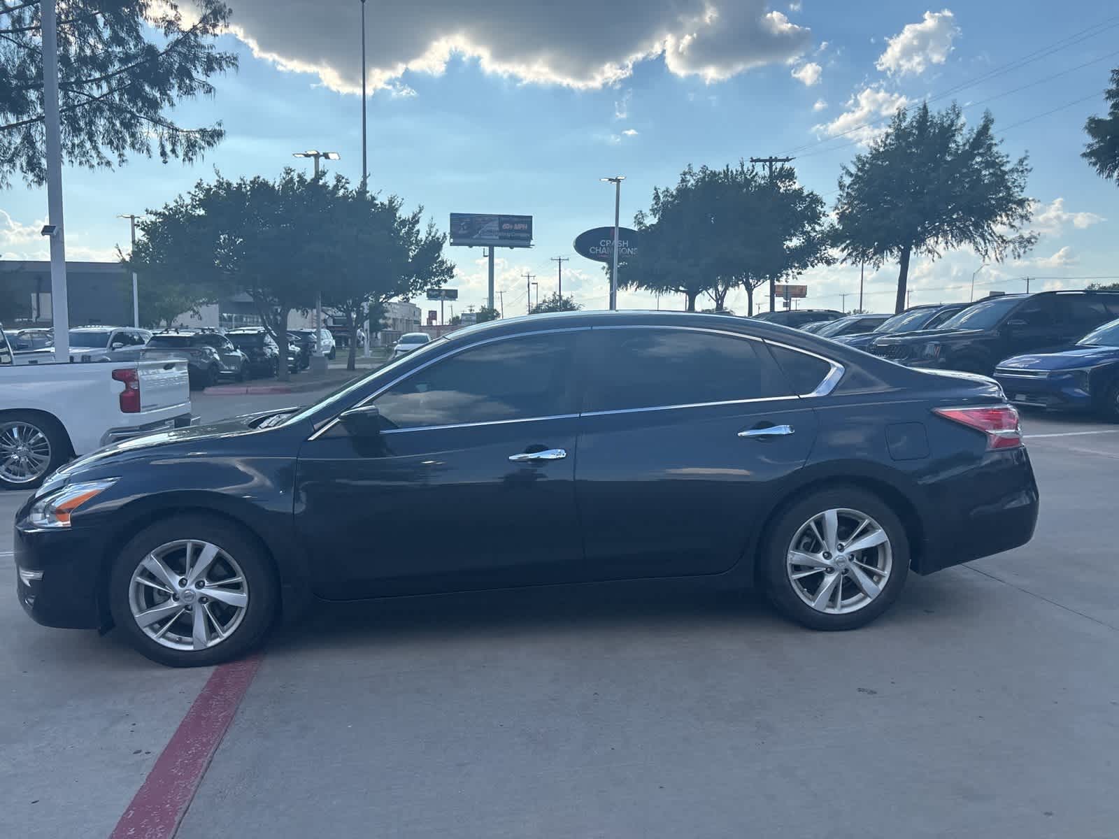 2014 Nissan Altima 2.5 SV 8