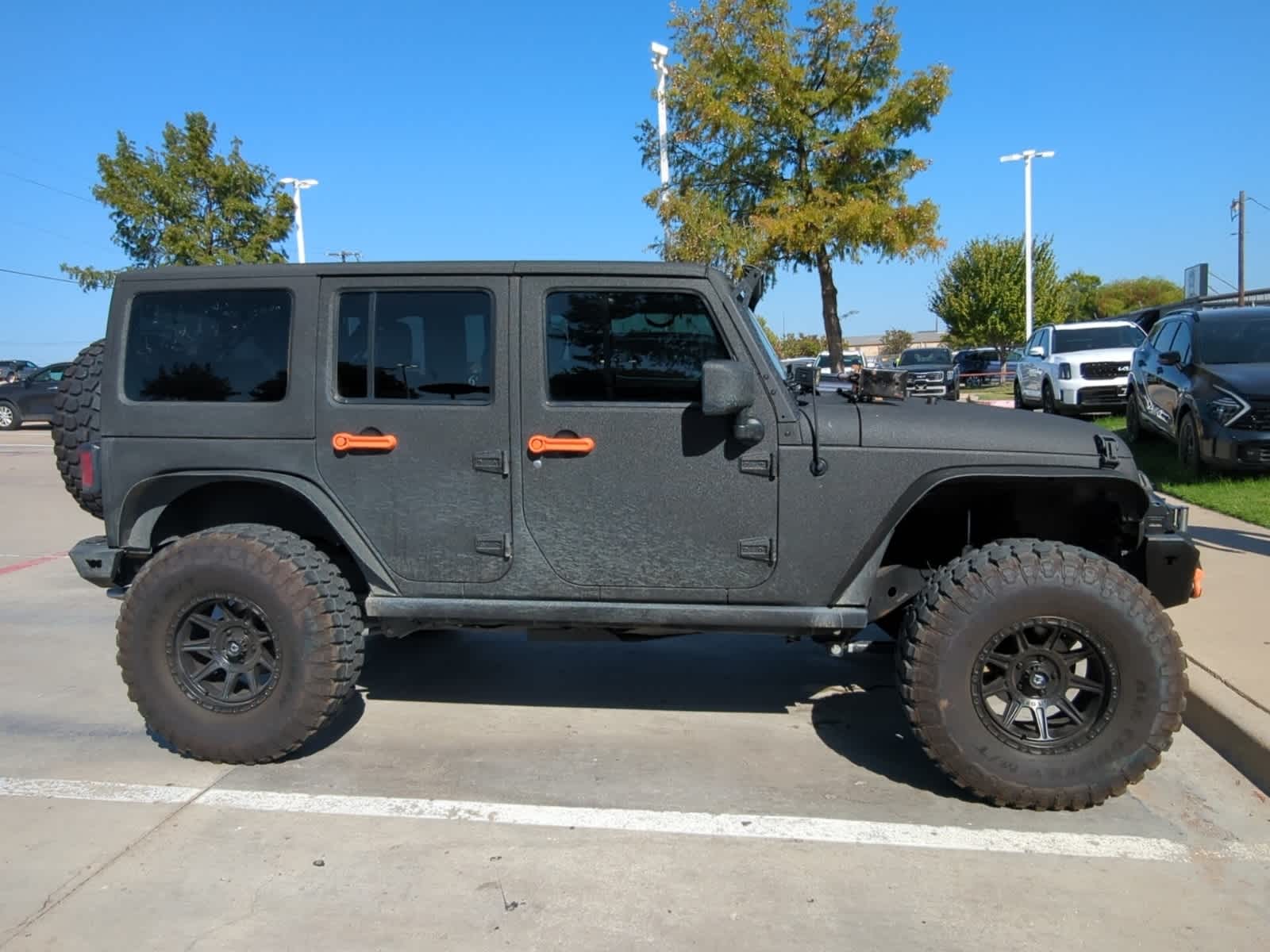 2014 Jeep Wrangler Unlimited Sahara 4