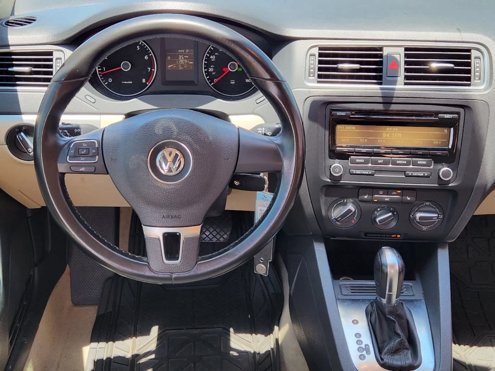 2014 Volkswagen Jetta SE w/Connectivity 14