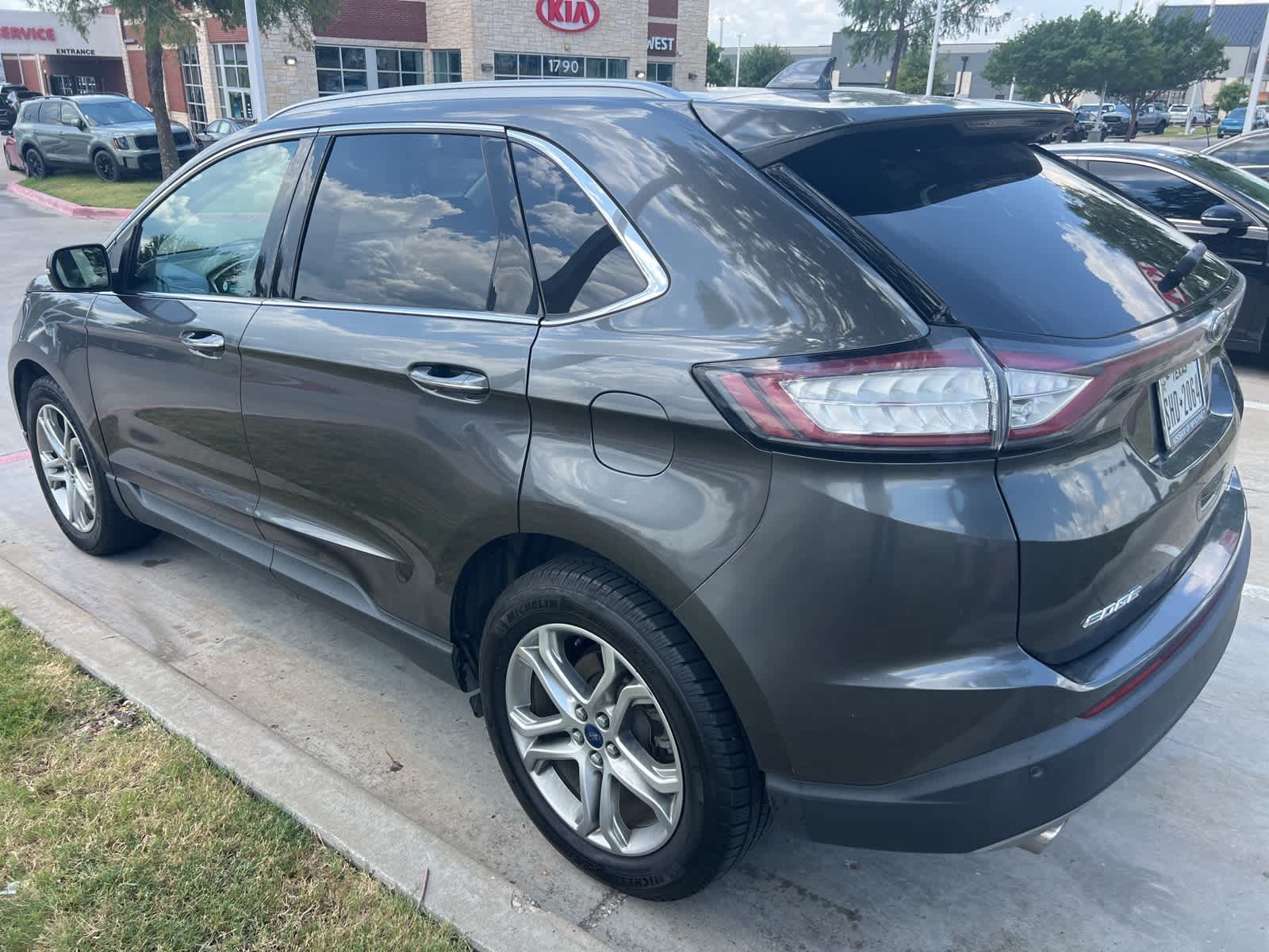 2015 Ford Edge Titanium 7