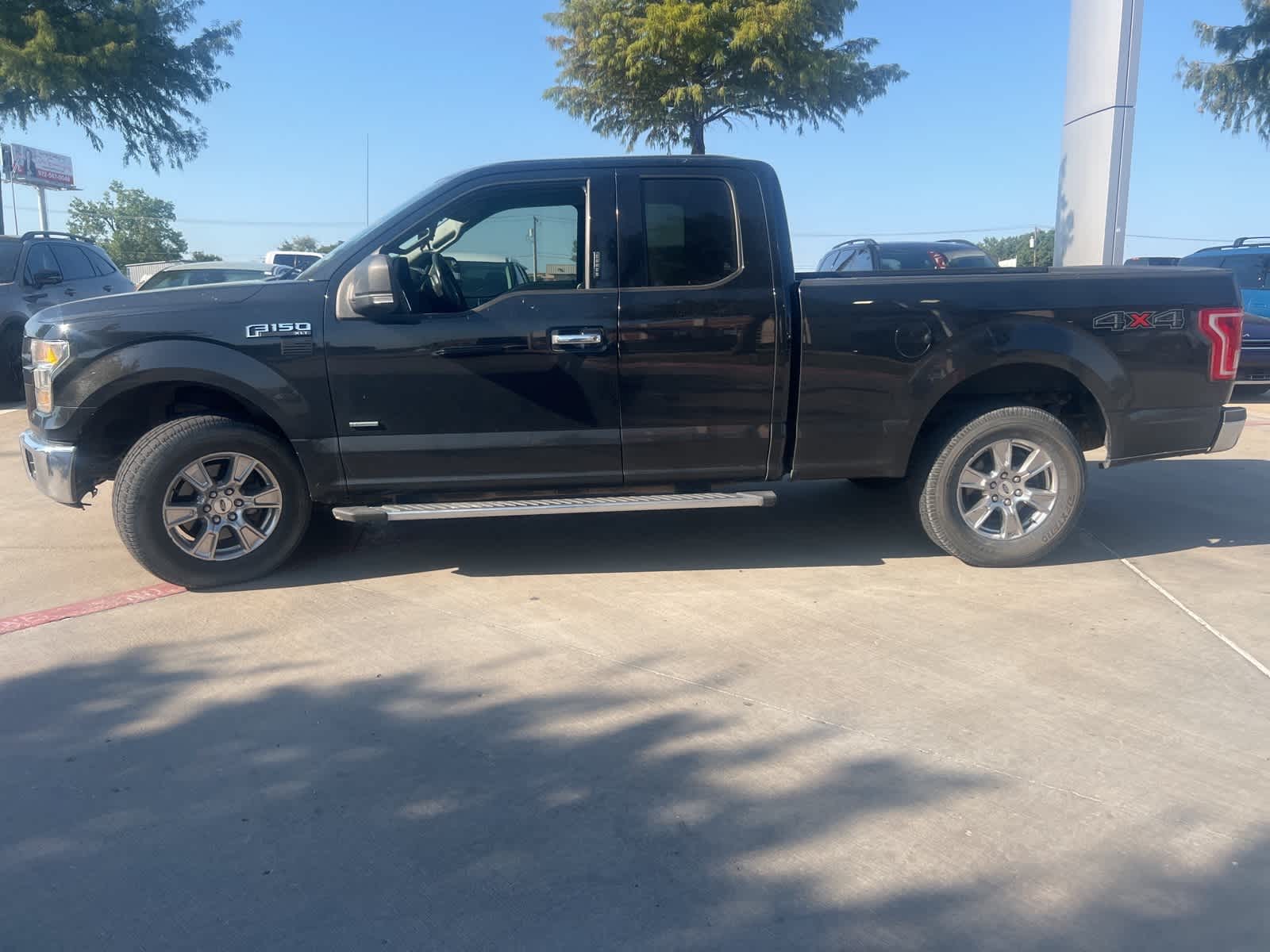 2015 Ford F-150 XLT 4WD SuperCab 145 2