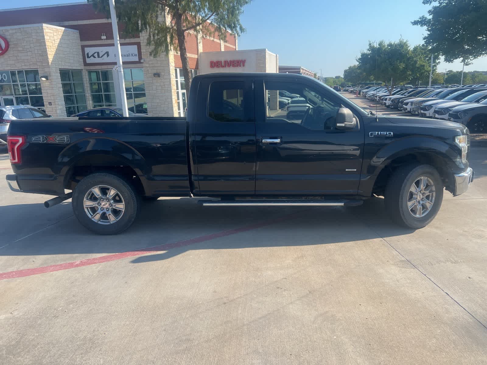 2015 Ford F-150 XLT 4WD SuperCab 145 5