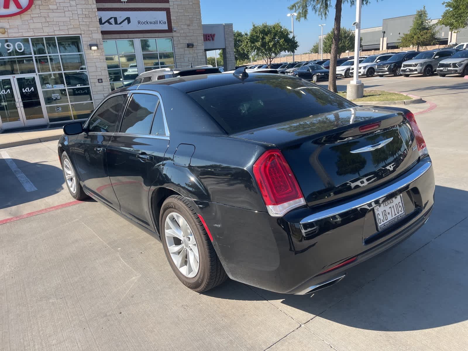 2015 Chrysler 300 Limited 6