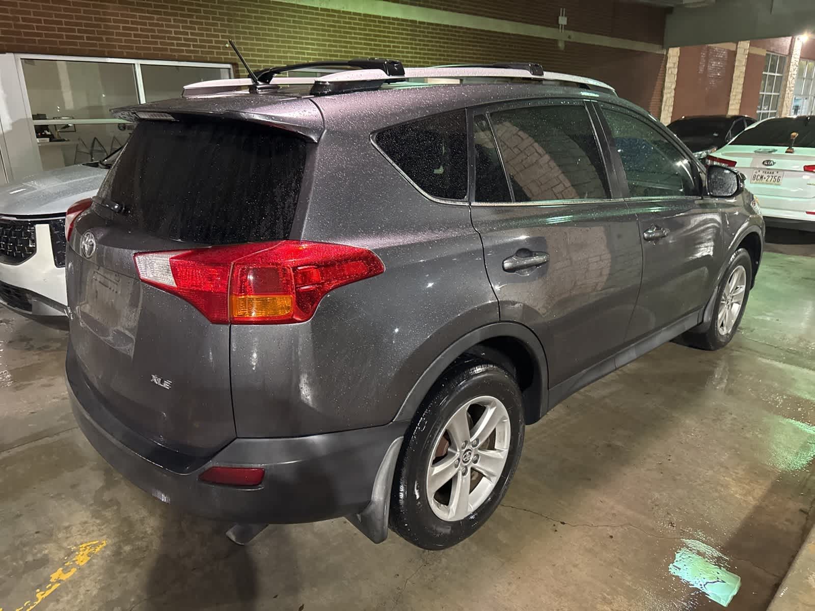 2015 Toyota RAV4 XLE 2