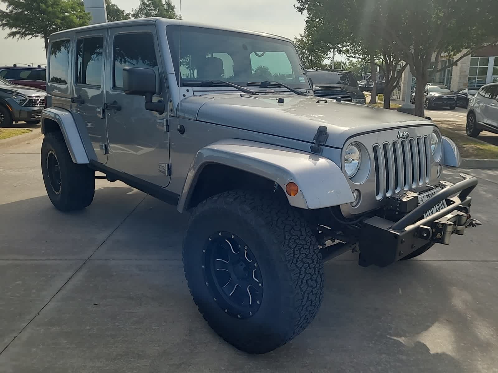 2016 Jeep Wrangler Unlimited Sahara 3