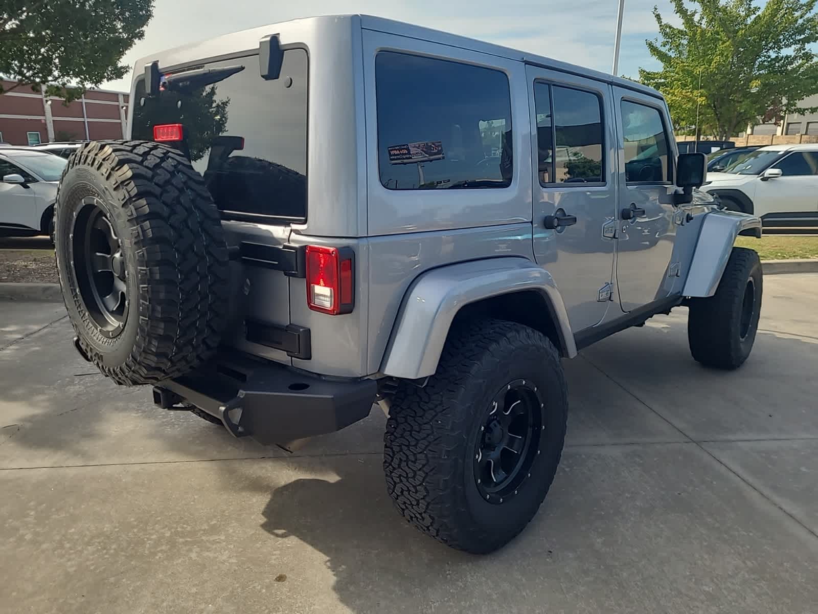 2016 Jeep Wrangler Unlimited Sahara 5