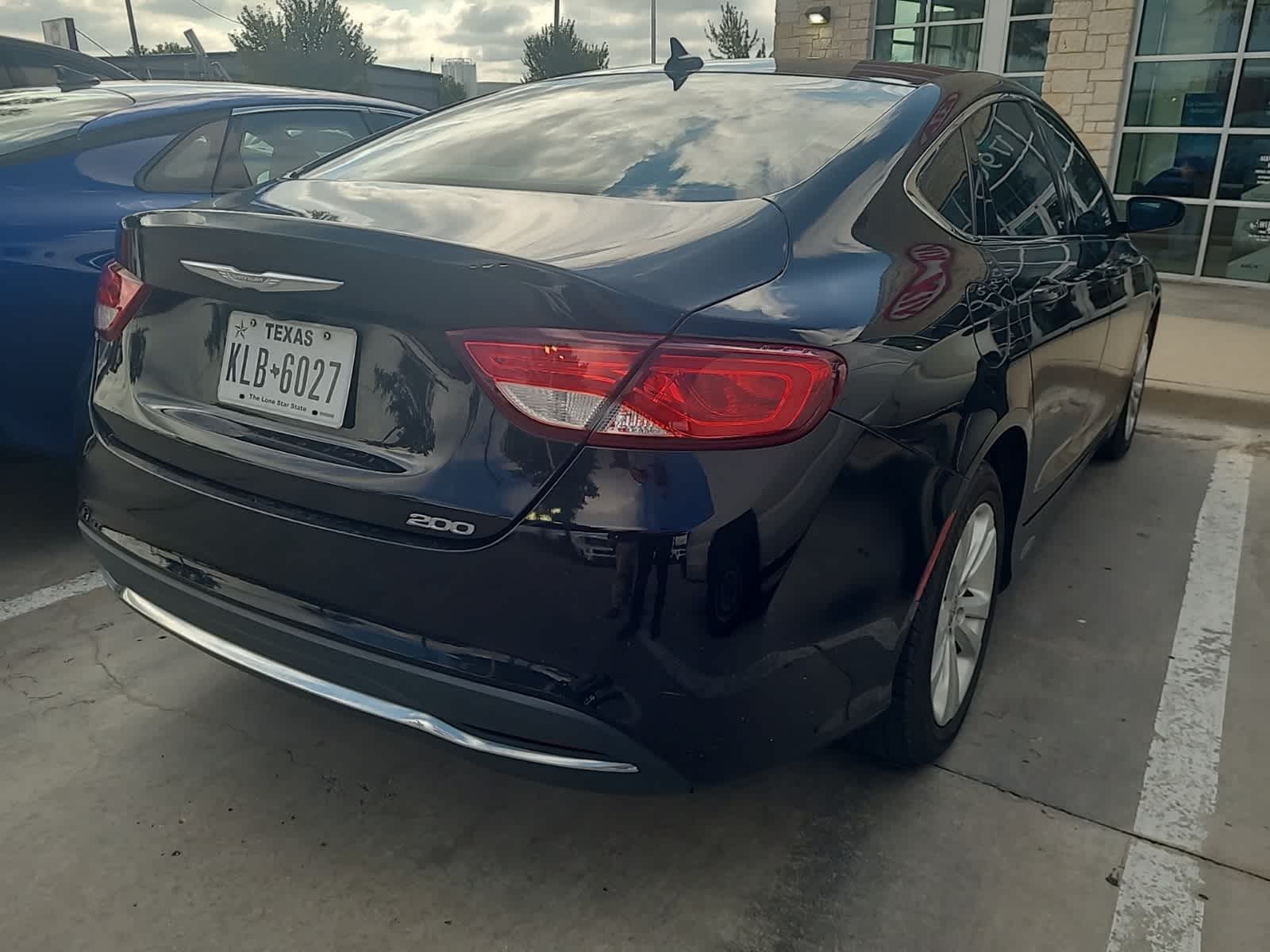 2016 Chrysler 200 Limited 4