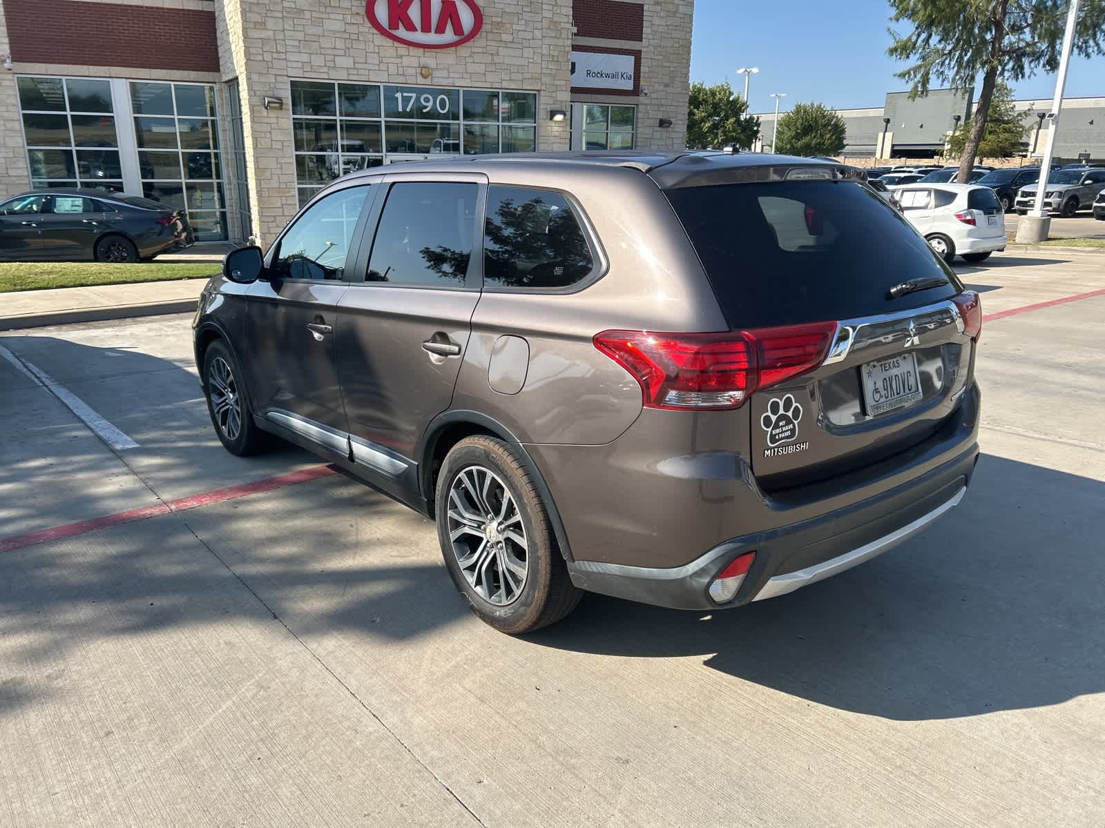 2016 Mitsubishi Outlander SE 7