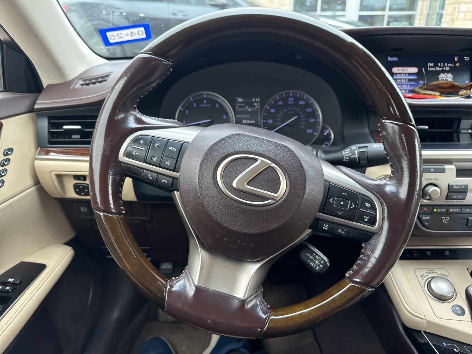 2017 Lexus ES  7