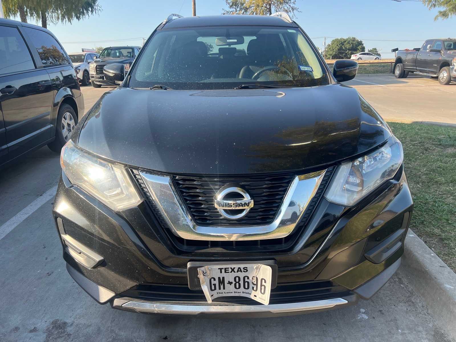 2017 Nissan Rogue SV 2