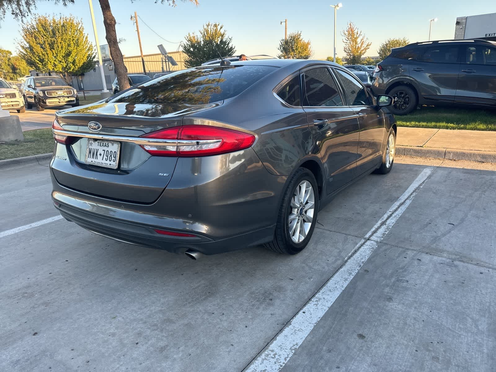 2017 Ford Fusion SE 4