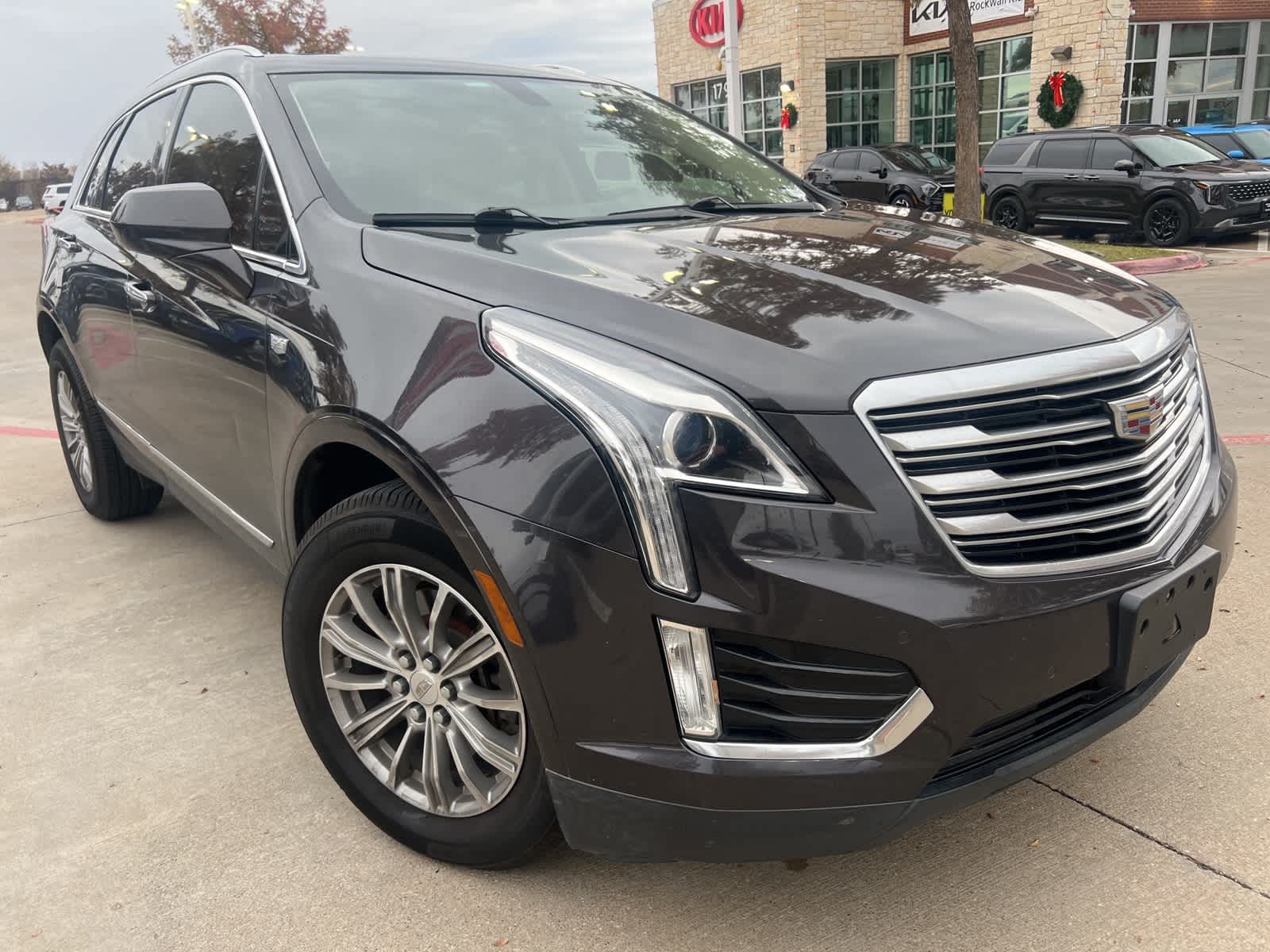 2017 Cadillac XT5 Luxury FWD 3