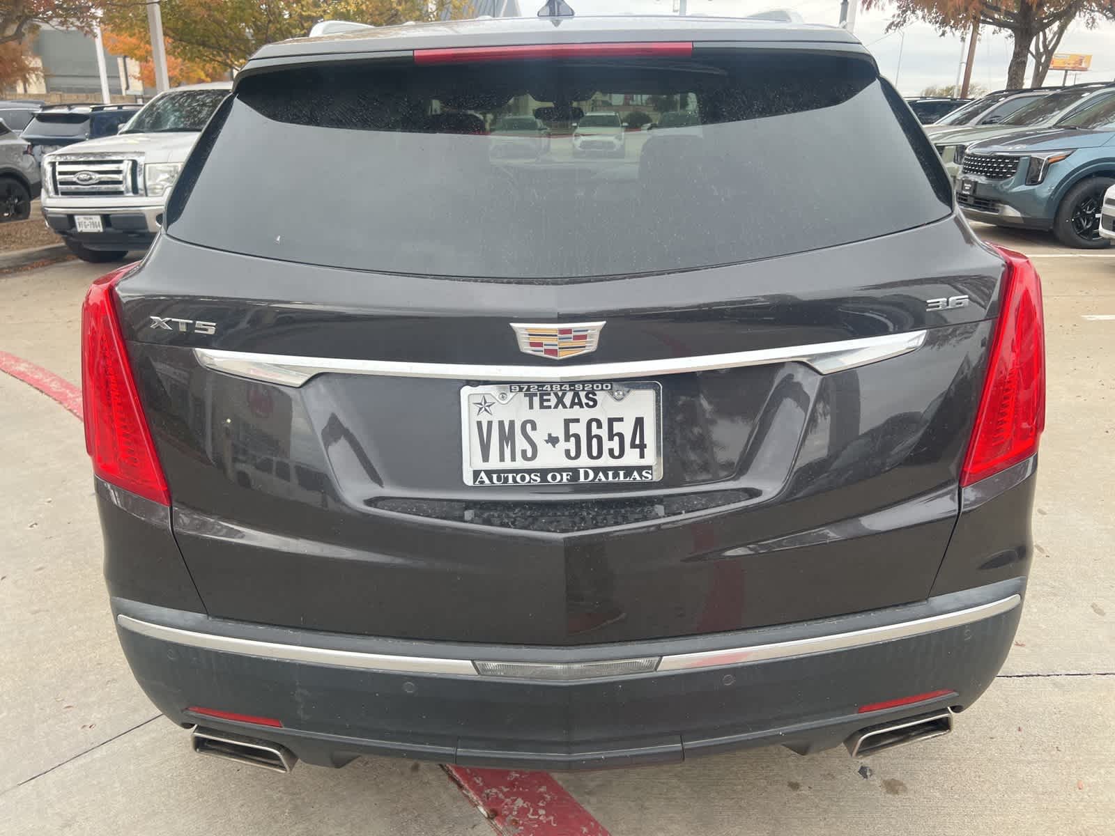 2017 Cadillac XT5 Luxury FWD 6