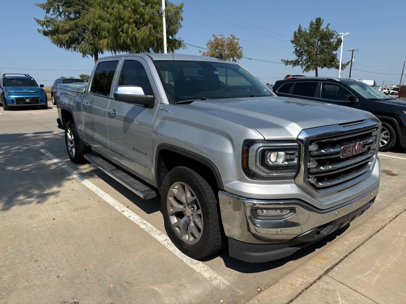 2018 GMC Sierra 1500 SLT 4WD Crew Cab 143.5 3