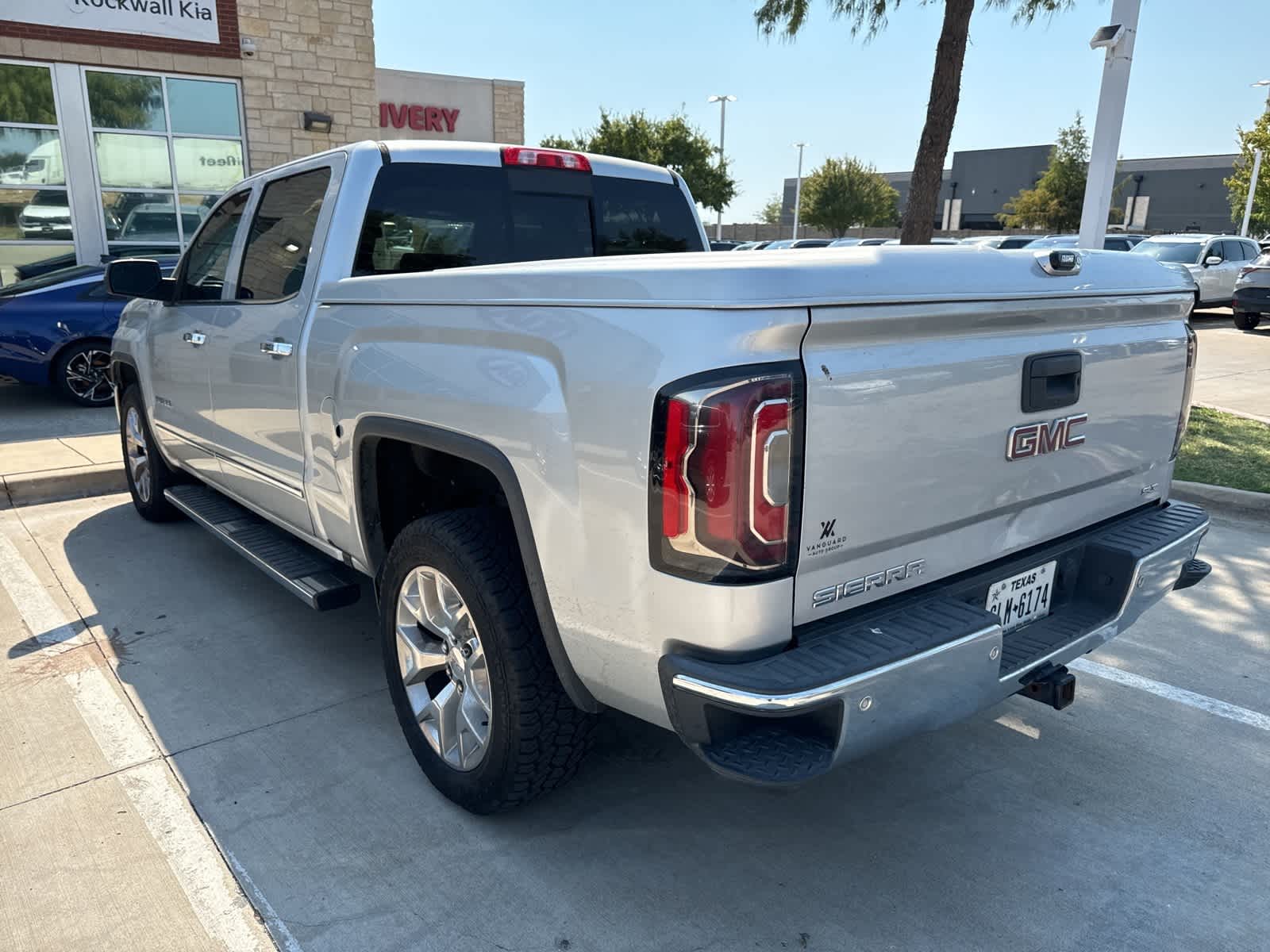 2018 GMC Sierra 1500 SLT 4WD Crew Cab 143.5 7