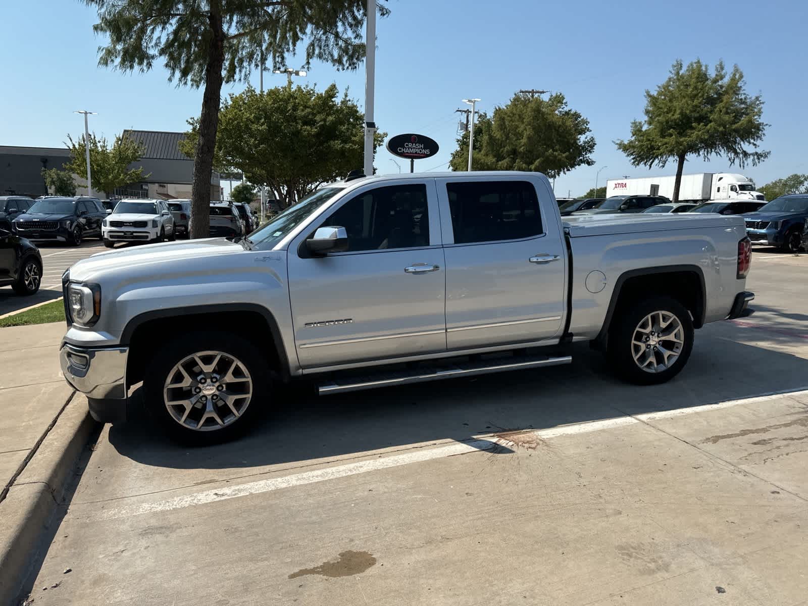 2018 GMC Sierra 1500 SLT 4WD Crew Cab 143.5 8