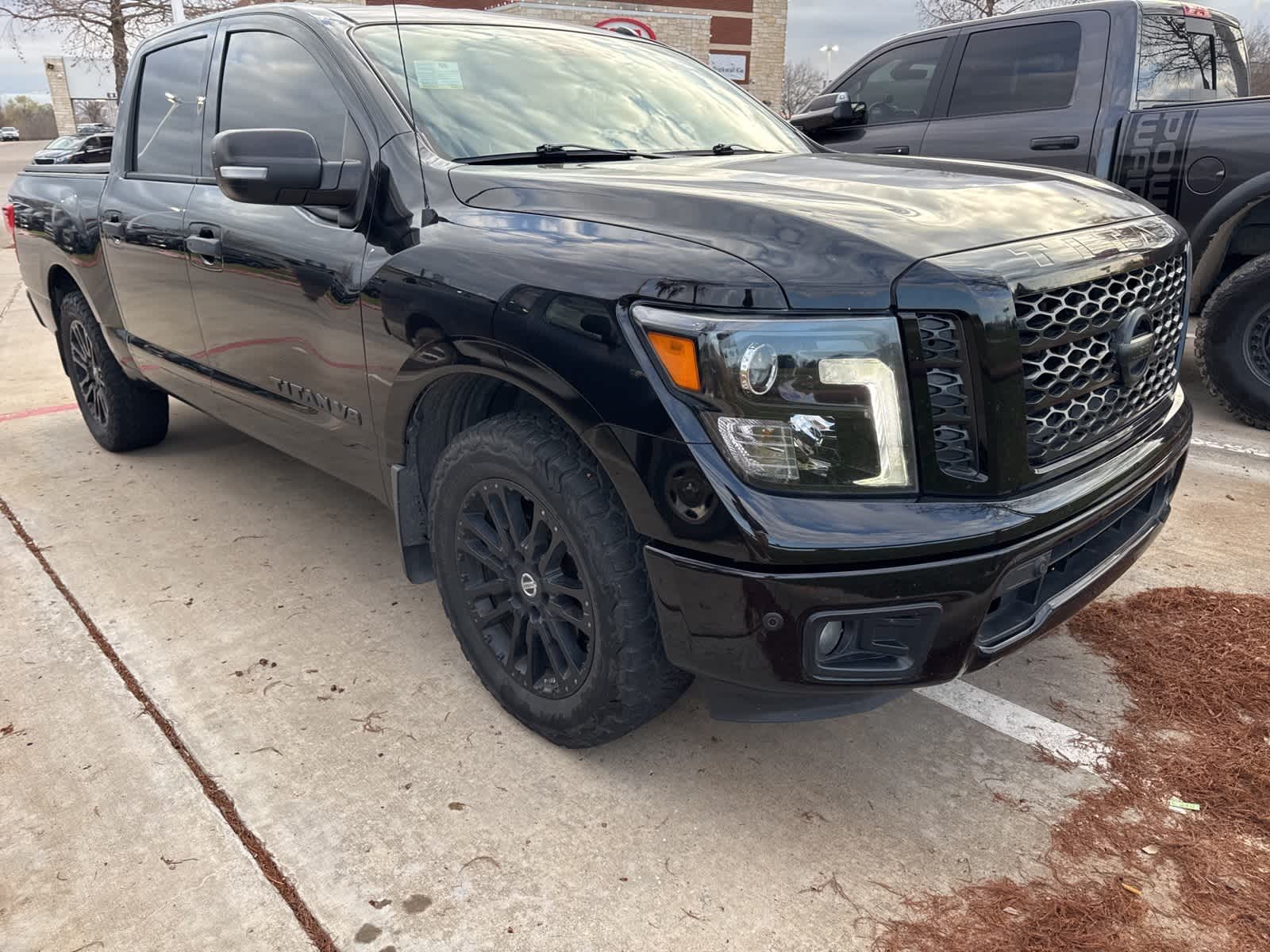 2018 Nissan Titan SV 4x2 Crew Cab 3