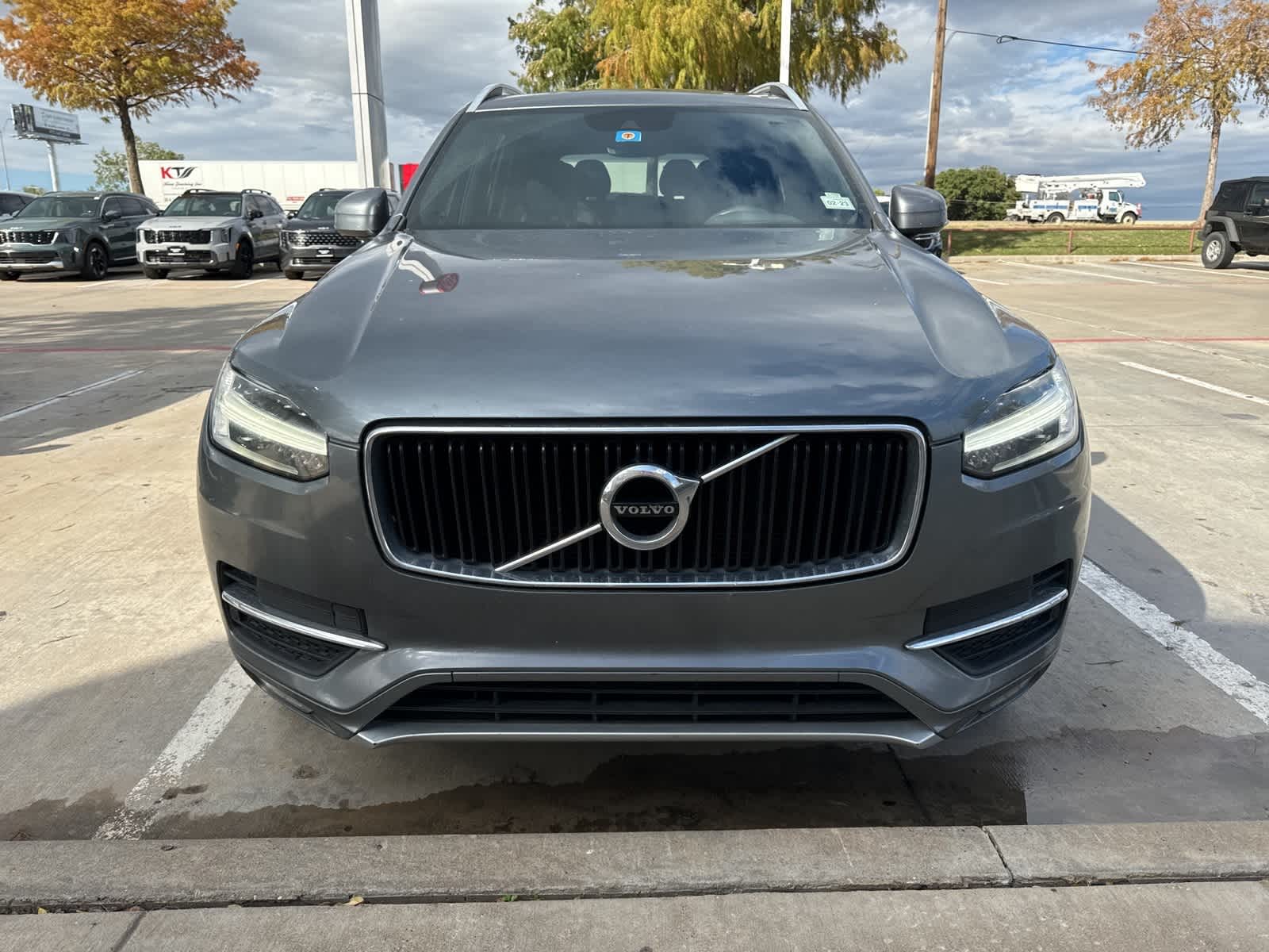 2019 Volvo XC90 Momentum 2