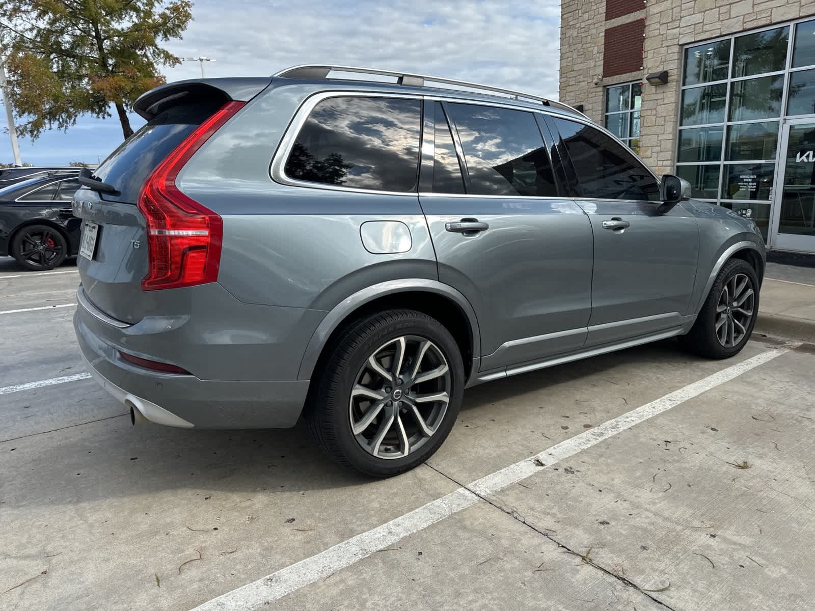 2019 Volvo XC90 Momentum 5