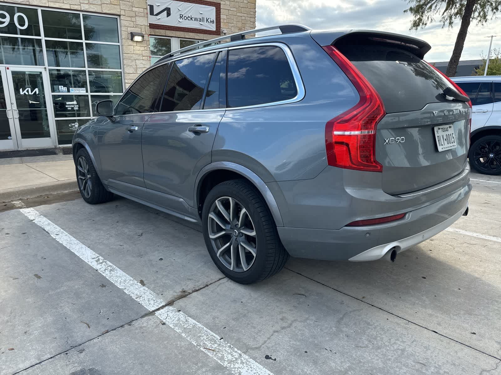 2019 Volvo XC90 Momentum 7