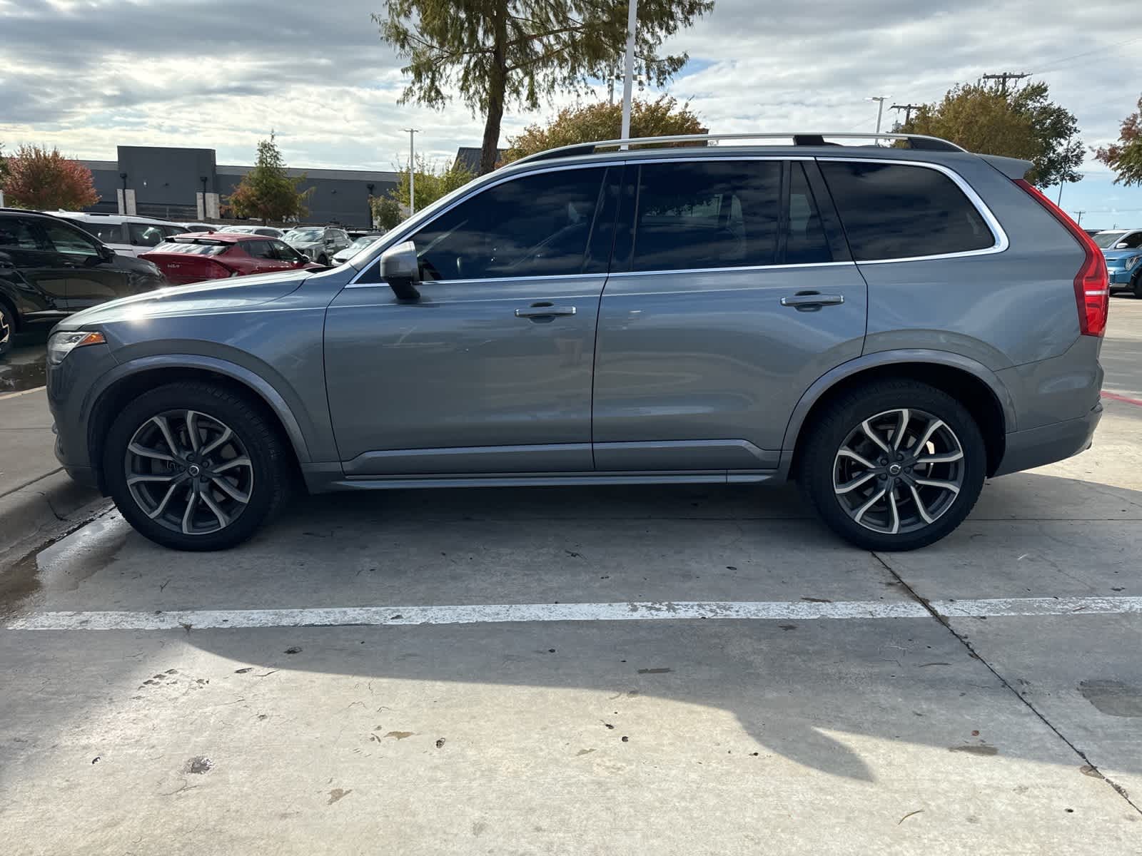 2019 Volvo XC90 Momentum 8