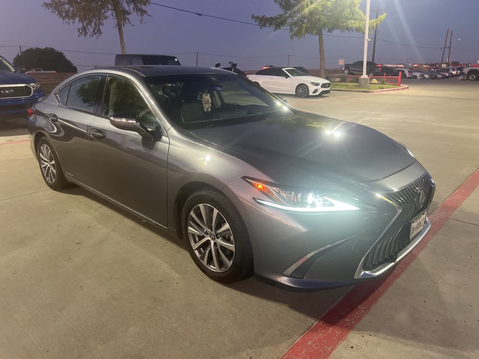 2019 Lexus ES  3