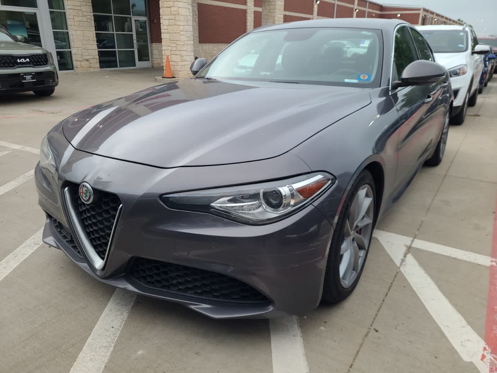 2019 Alfa Romeo Giulia  1