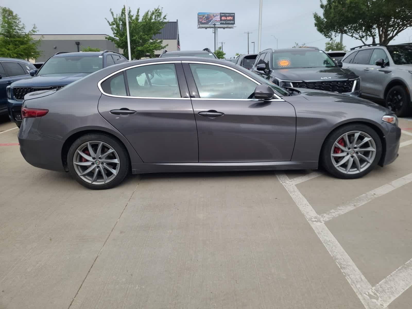 2019 Alfa Romeo Giulia  3