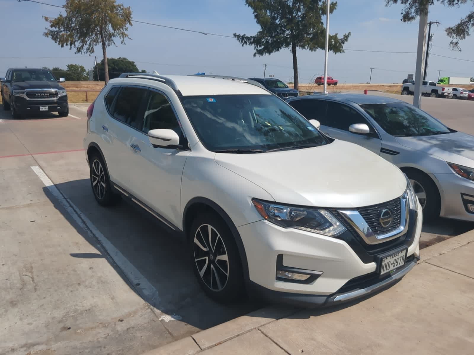 2019 Nissan Rogue SL 3