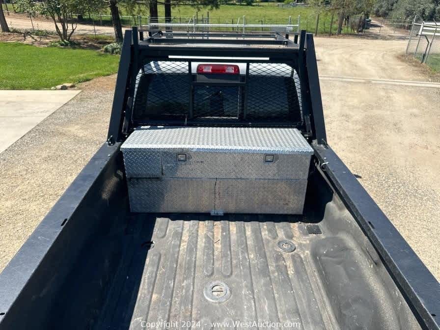 2019 Ram 3500 Tradesman 4x4 Crew Cab 8 Box 3