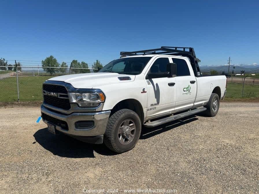 2019 Ram 3500 Tradesman 4x4 Crew Cab 8 Box 1