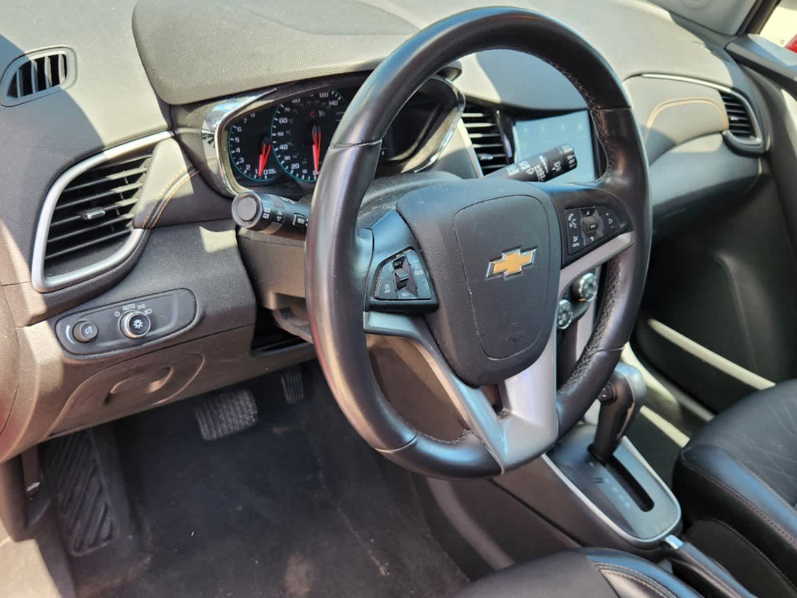 2019 Chevrolet Trax LT 2