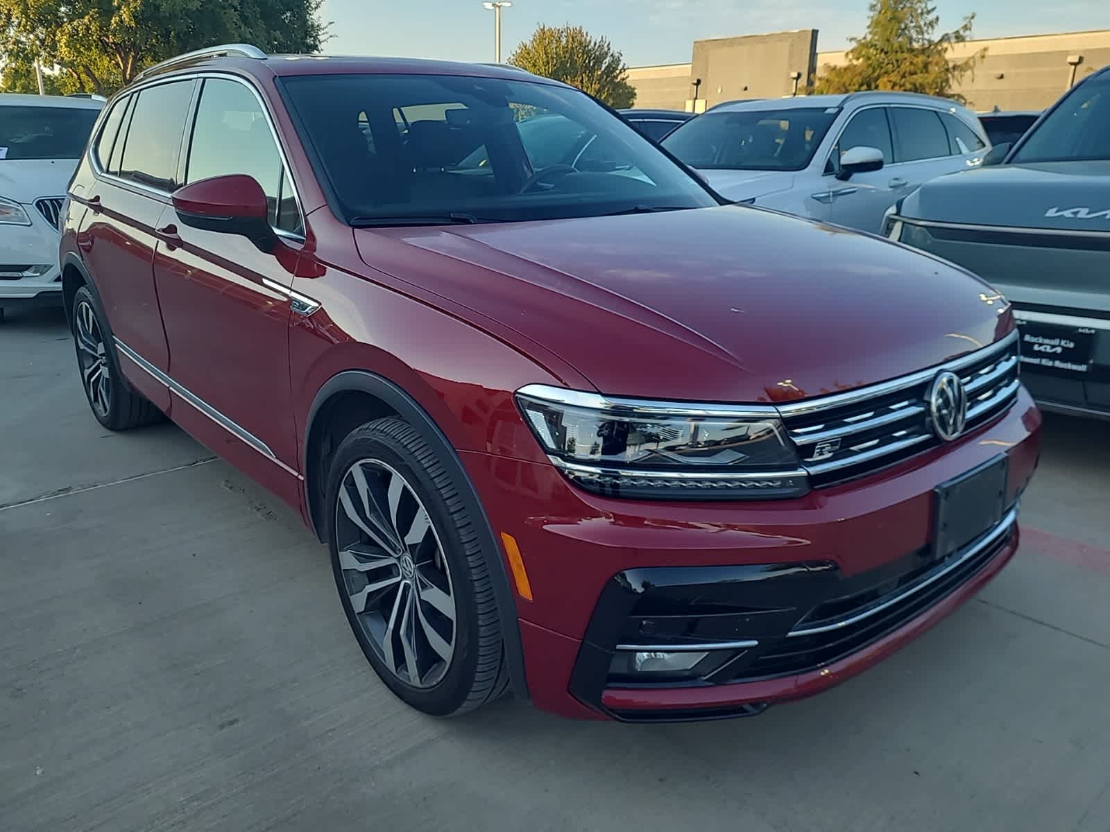 2019 Volkswagen Tiguan SEL Premium R-Line 3