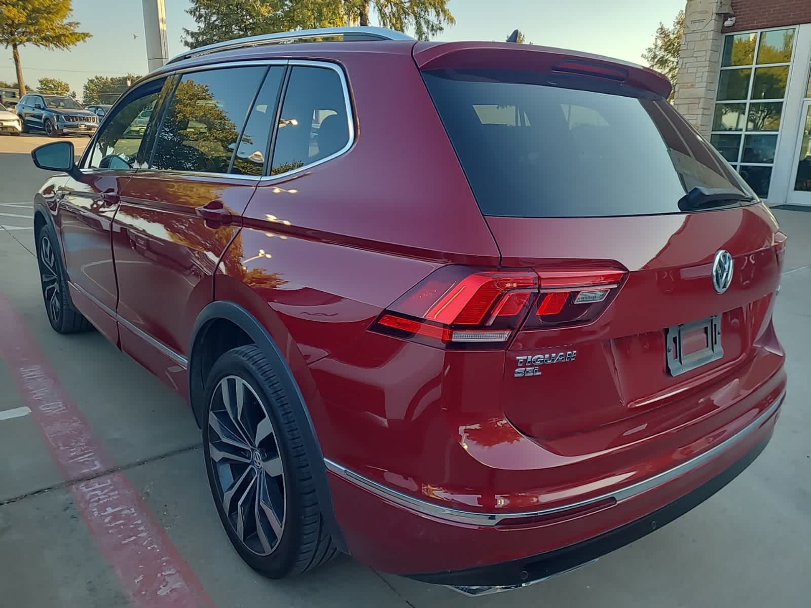 2019 Volkswagen Tiguan SEL Premium R-Line 5