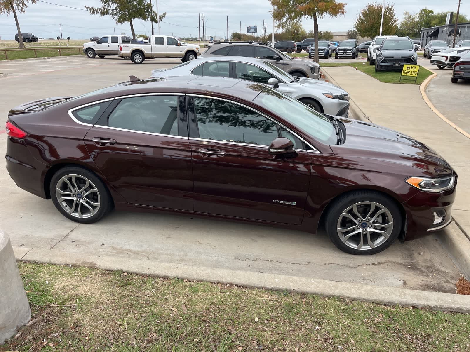 2019 Ford Fusion Hybrid Titanium 4