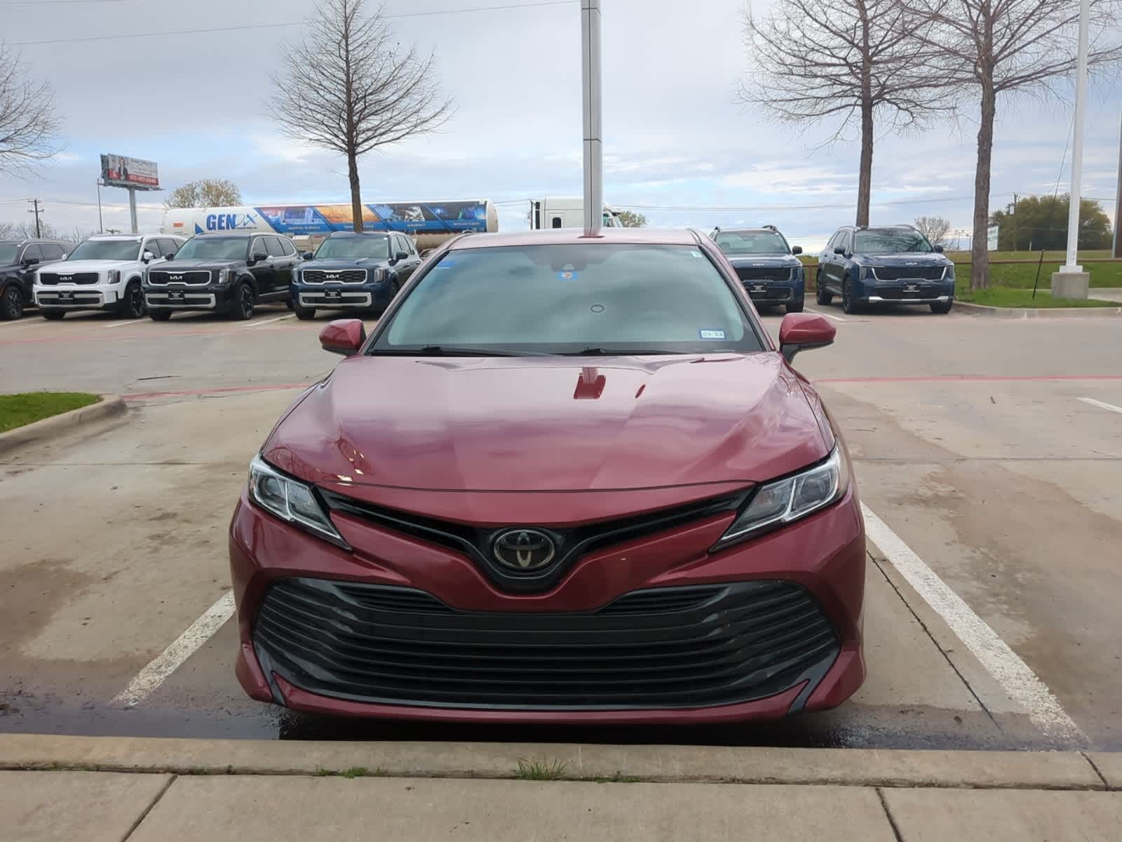 2019 Toyota Camry LE 2