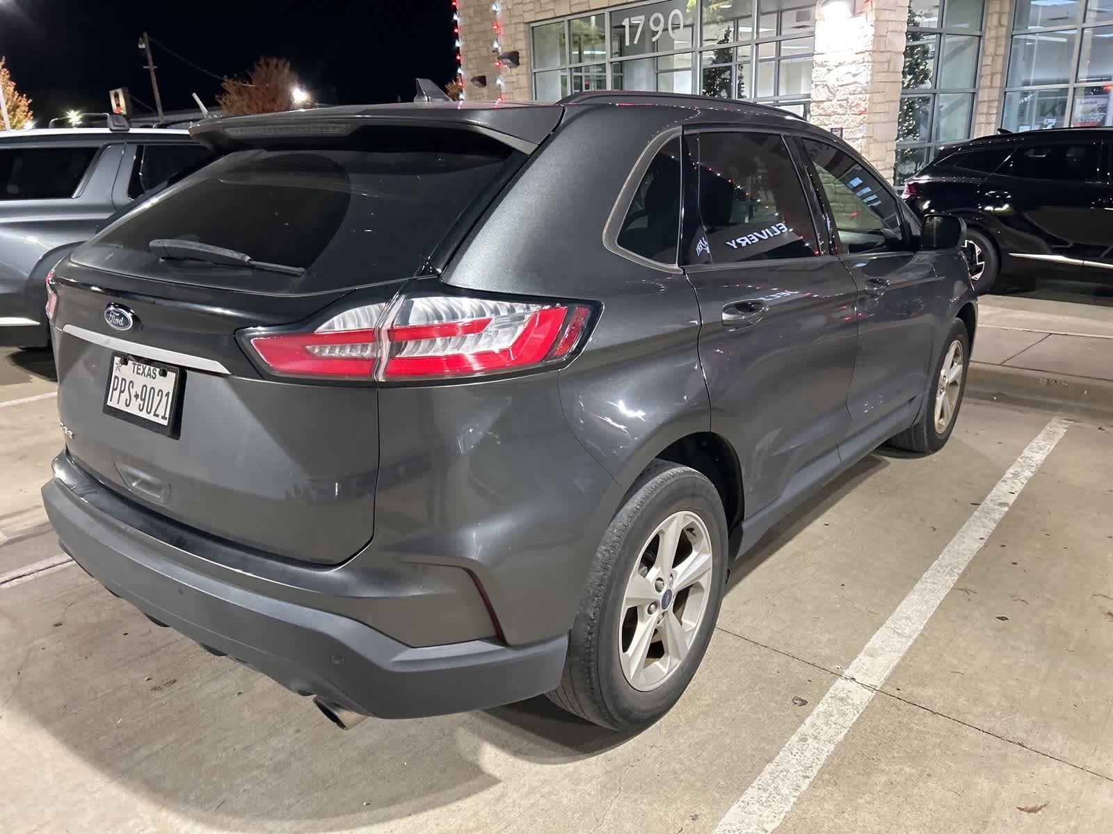 2020 Ford Edge SE 3