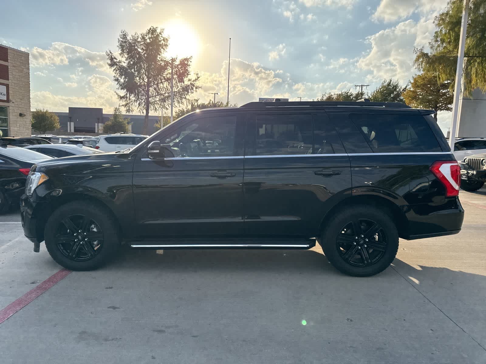 2020 Ford Expedition XLT 8