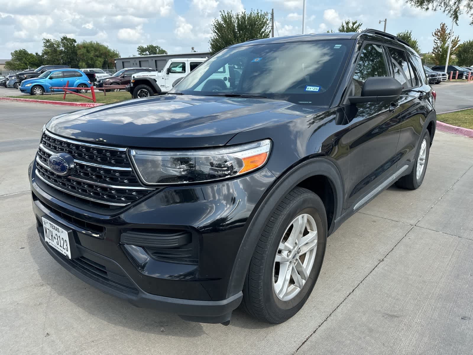 2020 Ford Explorer XLT 1