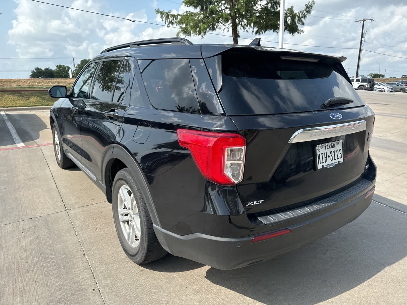 2020 Ford Explorer XLT 7