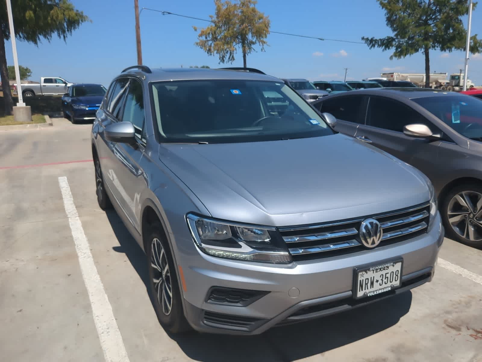 2020 Volkswagen Tiguan SE 3