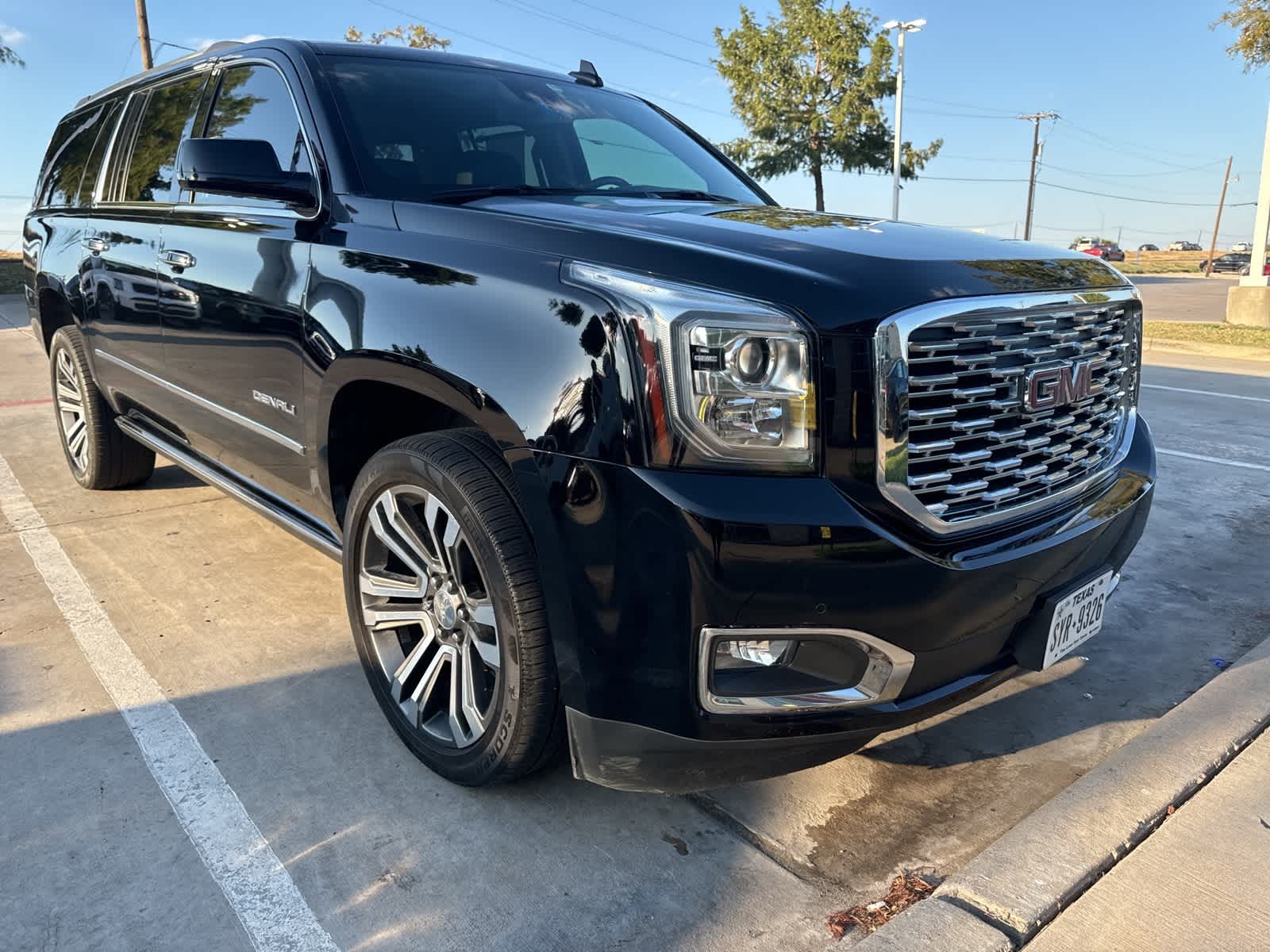 2020 GMC Yukon XL Denali 3