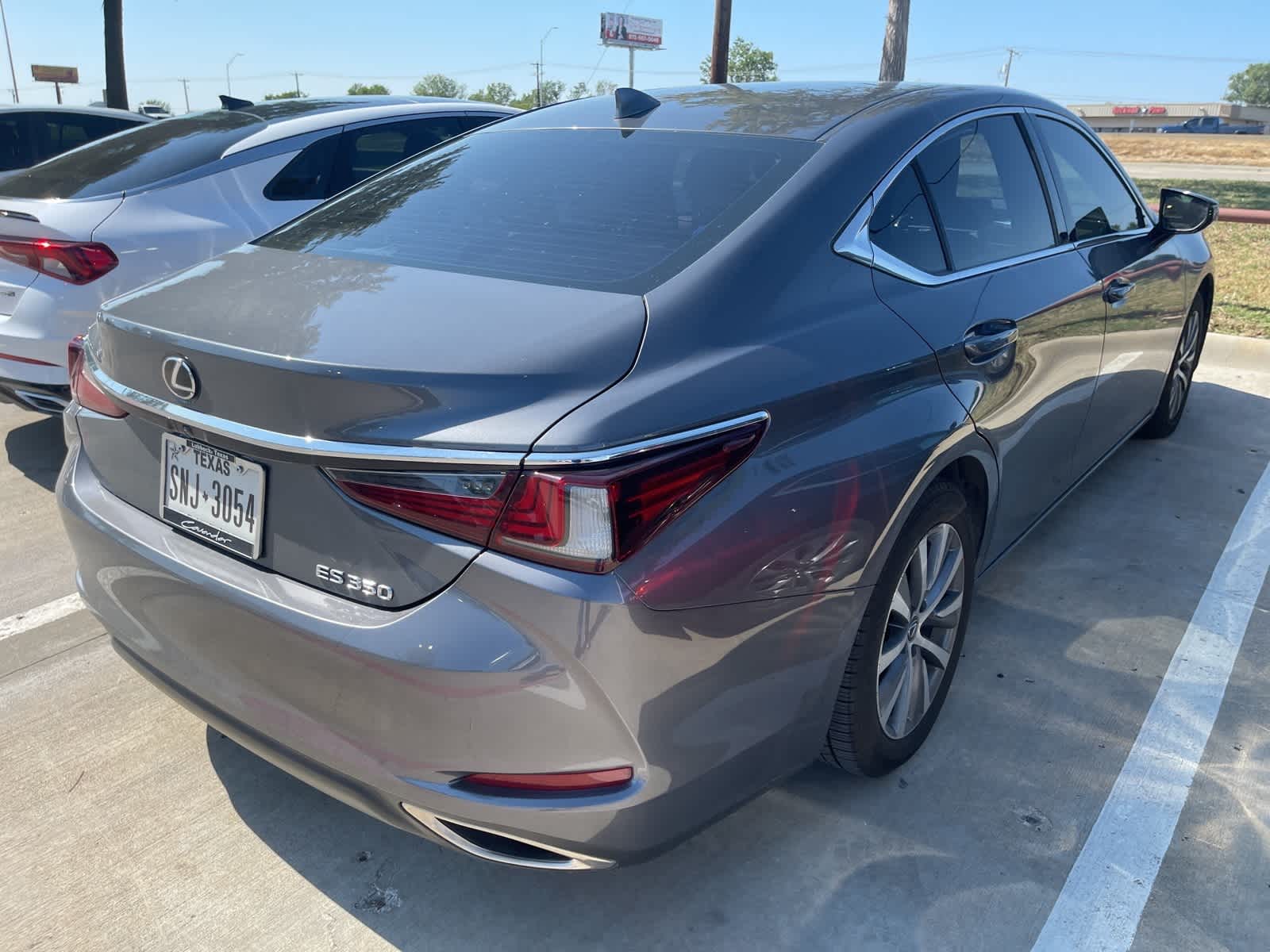 2020 Lexus ES  5