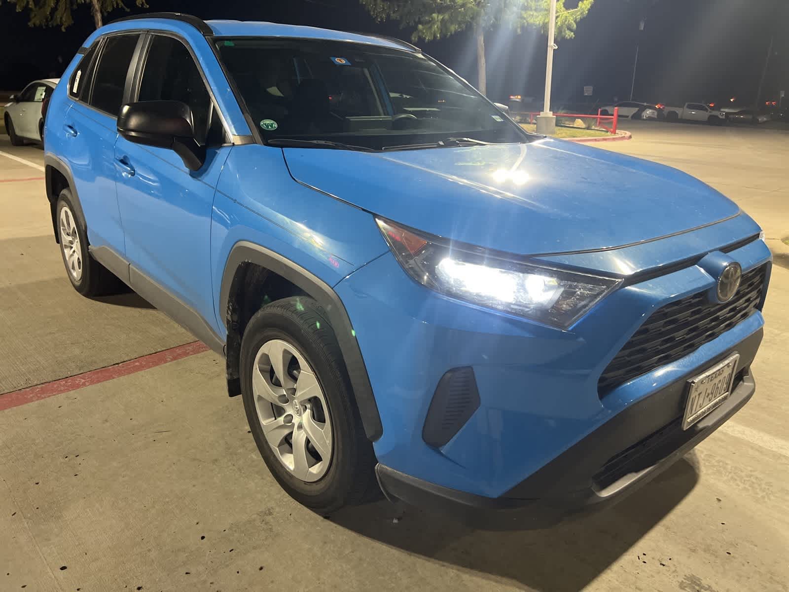 2020 Toyota RAV4 LE 3