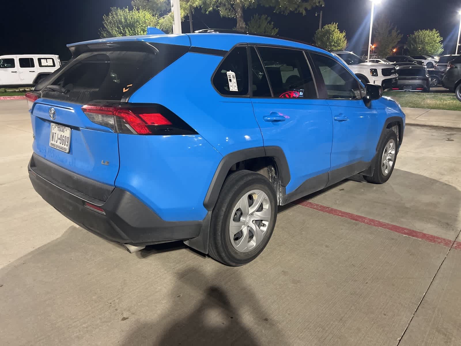 2020 Toyota RAV4 LE 5