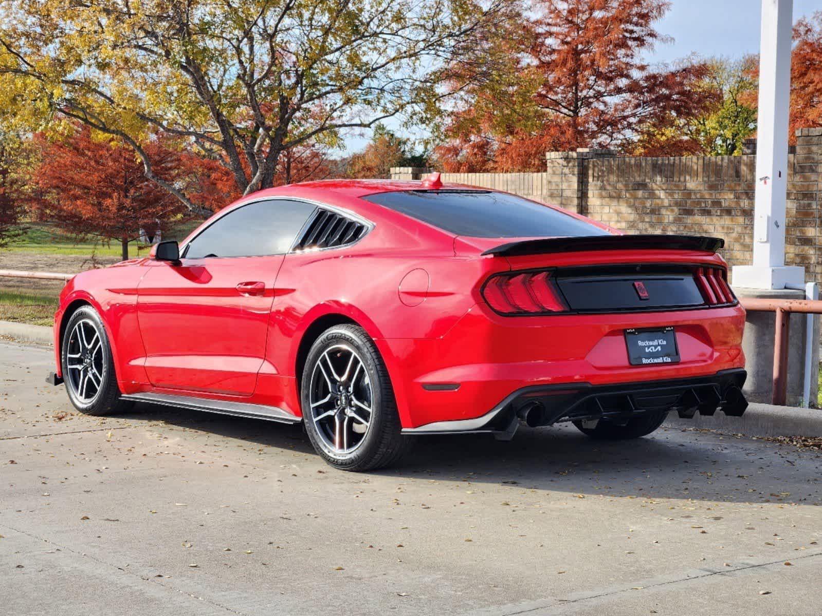 2021 Ford Mustang EcoBoost Premium 4