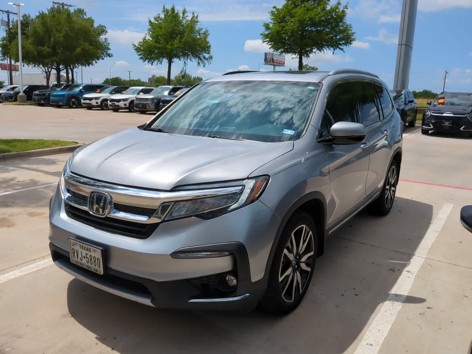 2021 Honda Pilot Touring 7-Passenger 1