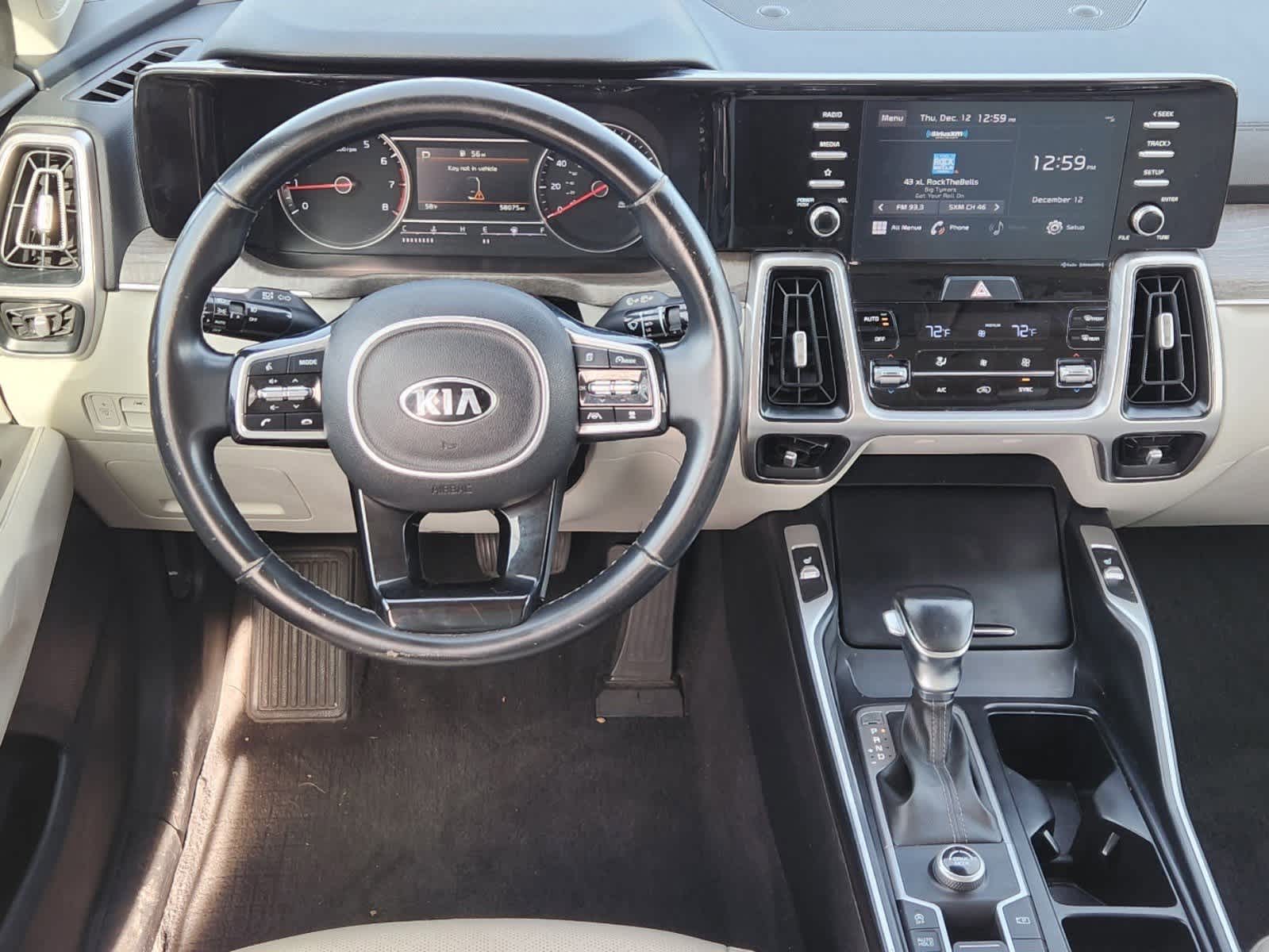 2021 Kia Sorento EX 16