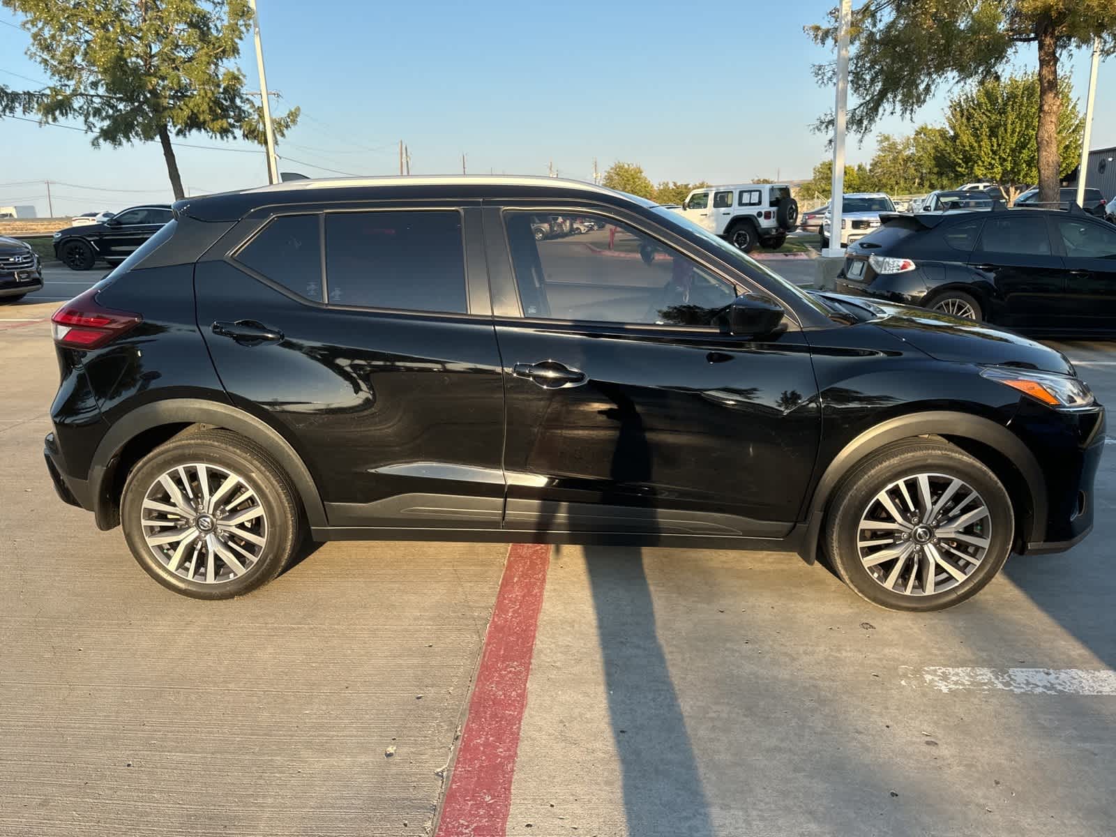 2021 Nissan Kicks SV 4