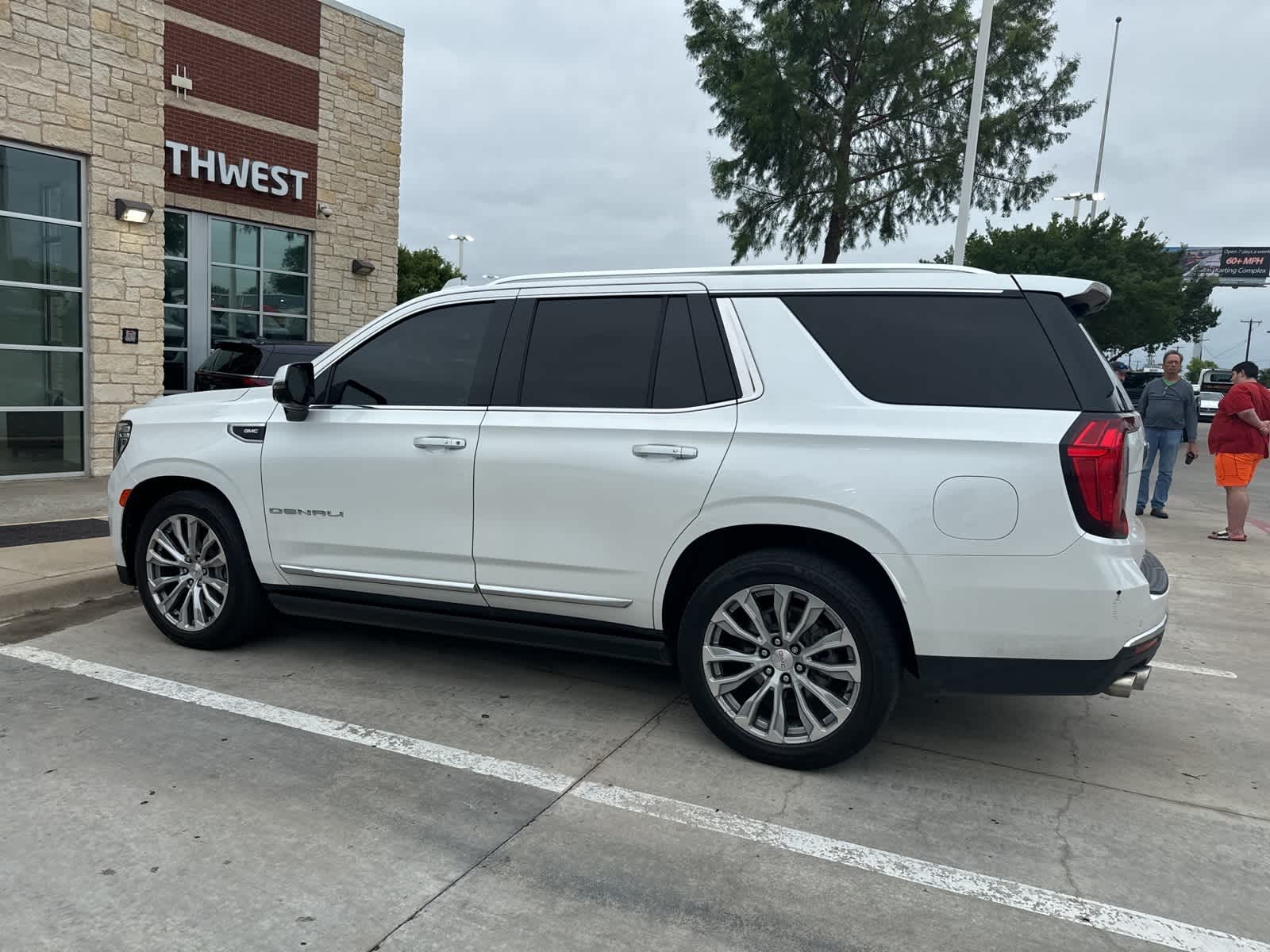 2021 GMC Yukon Denali 7